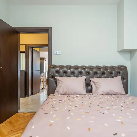 Apartment The Right Choice 10 *