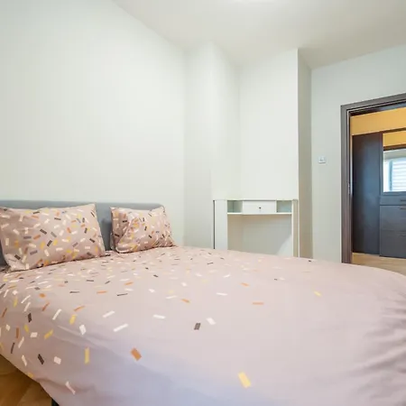 The Right Choice 10 Apartament Sofia