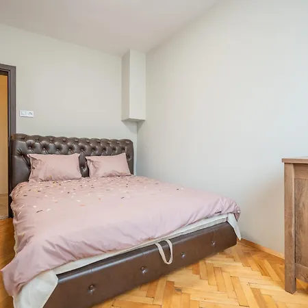 The Right Choice 10 Apartament *