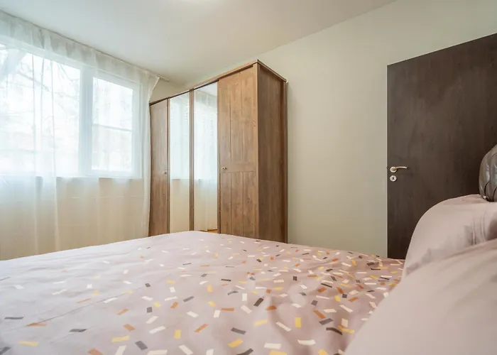 The Right Choice 10 *