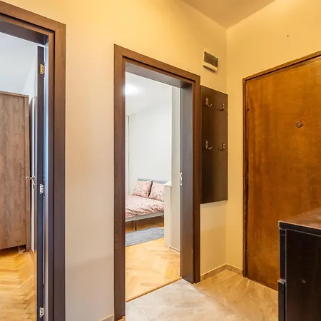 Apartment The Right Choice 10 *